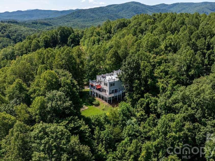 308 Flat Mountain Road, Lenoir, NC 28645.  MLS# CAR4414577, YatesRealty ID 52319. 