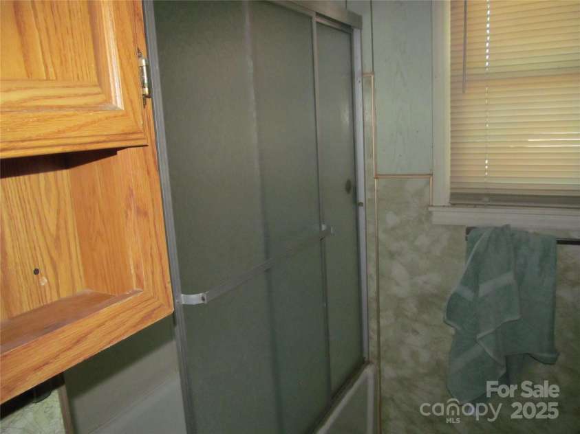 744 Little Egypt Road, Denver, NC 28037.  MLS# CAR4212475, YatesRealty ID 5232. Full bath