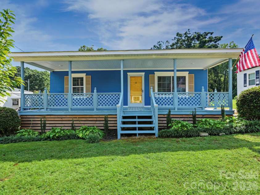 316 19th Street, Kannapolis, NC 28083.  MLS# CAR4424938, YatesRealty ID 52324. 