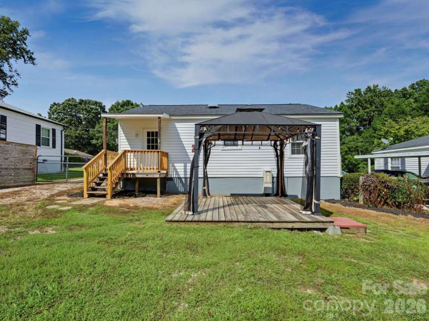 316 19th Street, Kannapolis, NC 28083.  MLS# CAR4424938, YatesRealty ID 52324. 