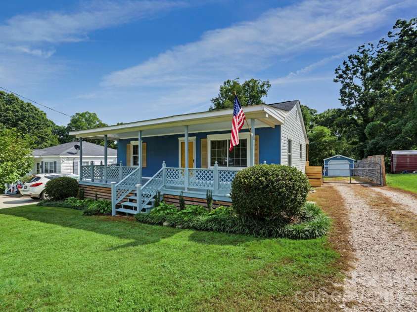 316 19th Street, Kannapolis, NC 28083.  MLS# CAR4424938, YatesRealty ID 52324. 