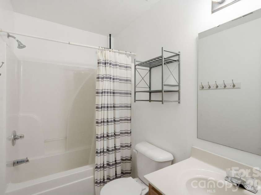 4502 Tabcat Court, Charlotte, NC 28273.  MLS# CAR4408826, YatesRealty ID 52325. 