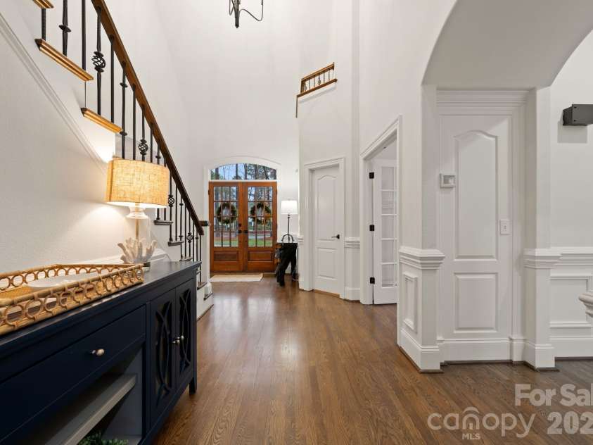 108 Great Point Drive, Mooresville, NC 28117.  MLS# CAR4351982, YatesRealty ID 5233. 