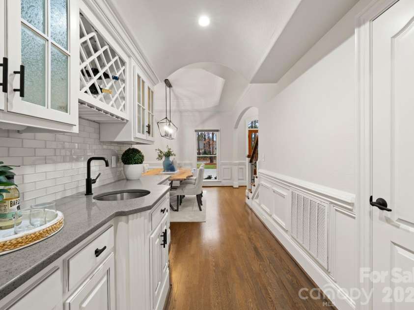 108 Great Point Drive, Mooresville, NC 28117.  MLS# CAR4351982, YatesRealty ID 5233. 
