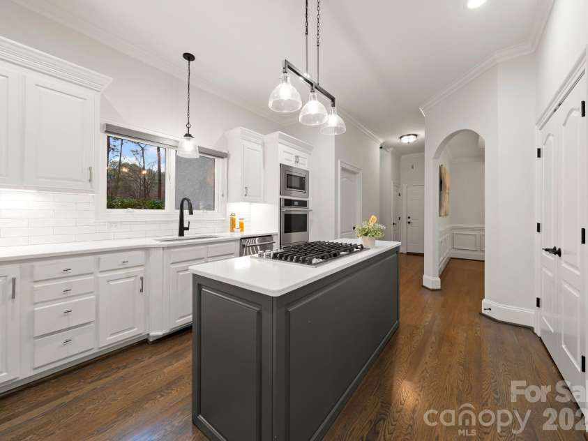 108 Great Point Drive, Mooresville, NC 28117.  MLS# CAR4351982, YatesRealty ID 5233. 