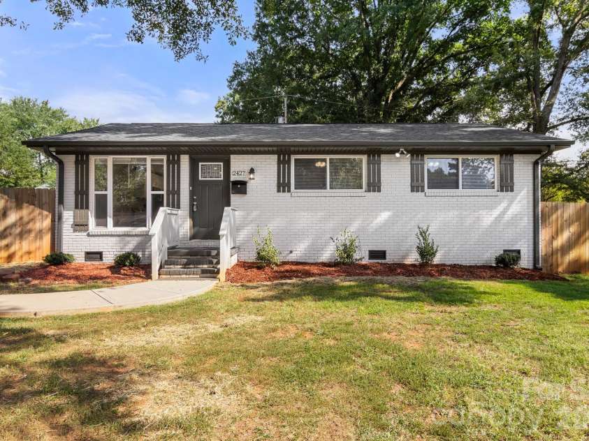 2427 Carrington Court, Charlotte, NC 28208.  MLS# CAR4426258, YatesRealty ID 52332. 