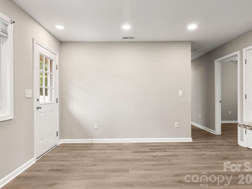 2427 Carrington Court, Charlotte, NC 28208.  MLS# CAR4426258, YatesRealty ID 52332. 