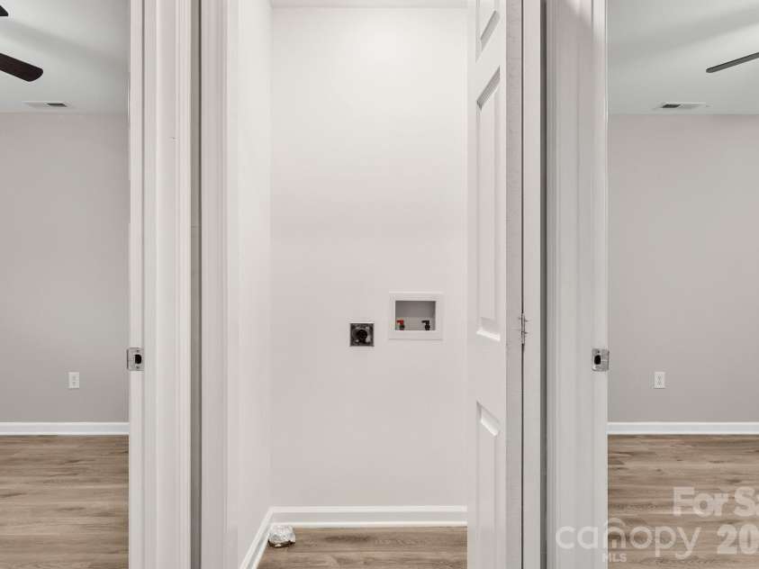 2427 Carrington Court, Charlotte, NC 28208.  MLS# CAR4426258, YatesRealty ID 52332. 