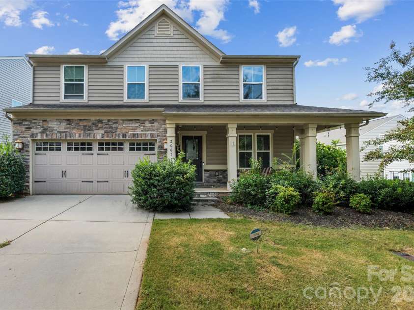 2067 Hamil Ridge Drive, Waxhaw, NC 28173.  MLS# CAR4426674, YatesRealty ID 52336. 