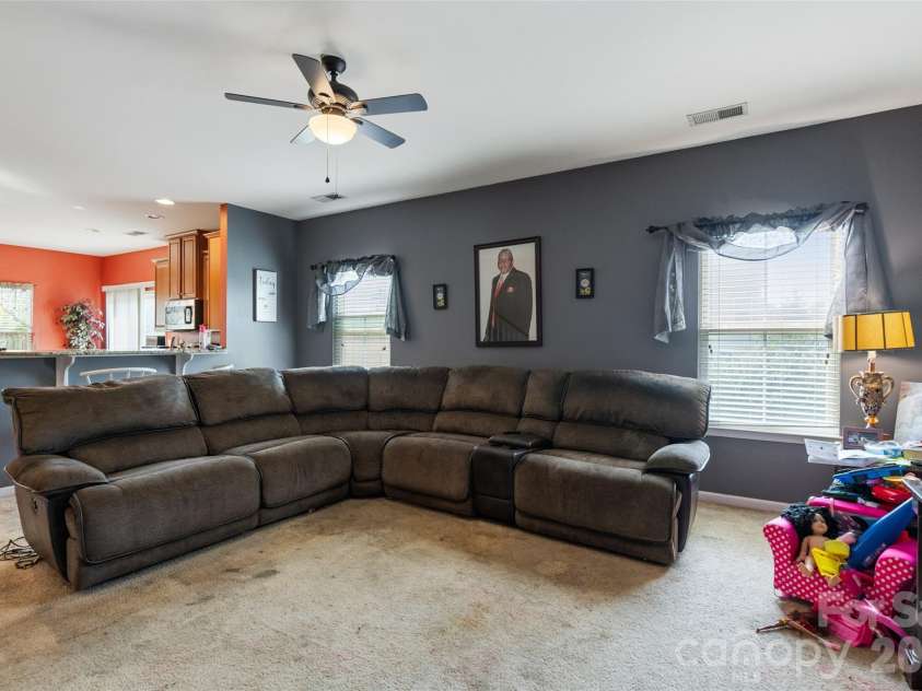 2067 Hamil Ridge Drive, Waxhaw, NC 28173.  MLS# CAR4426674, YatesRealty ID 52336. 
