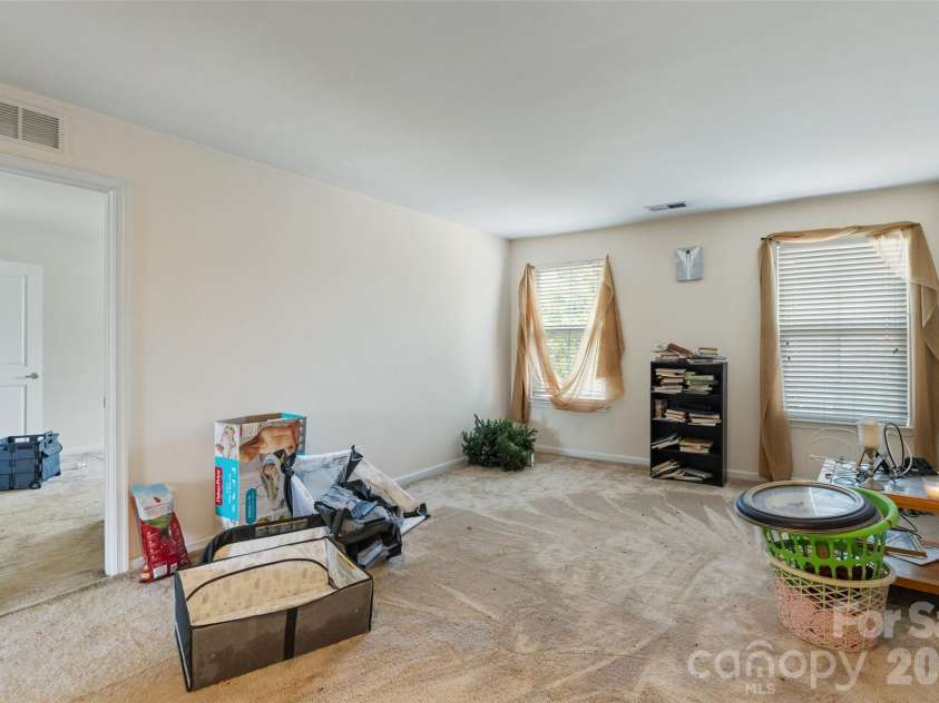 2067 Hamil Ridge Drive, Waxhaw, NC 28173.  MLS# CAR4426674, YatesRealty ID 52336. 