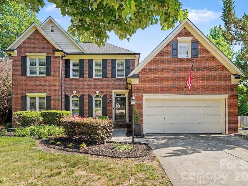 5718 Bayleaf Lane, Greensboro, NC 27455.  MLS# CAR4426005, YatesRealty ID 52339. 