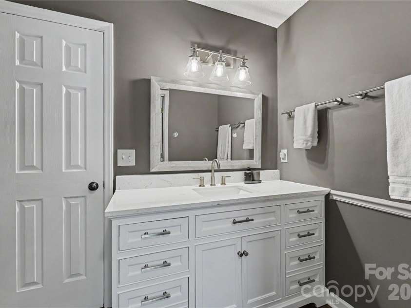 5718 Bayleaf Lane, Greensboro, NC 27455.  MLS# CAR4426005, YatesRealty ID 52339. 