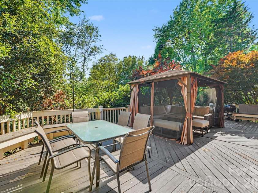 5718 Bayleaf Lane, Greensboro, NC 27455.  MLS# CAR4426005, YatesRealty ID 52339. 