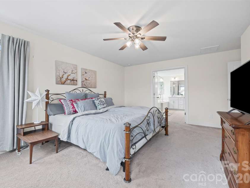 2374 Windley Drive, Gastonia, NC 28054.  MLS# CAR4351075, YatesRealty ID 5234. 