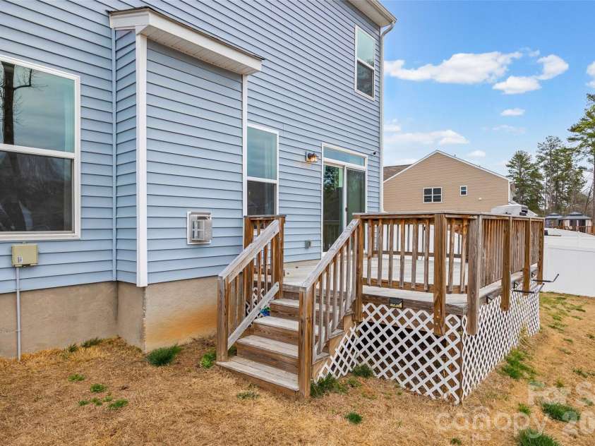2374 Windley Drive, Gastonia, NC 28054.  MLS# CAR4351075, YatesRealty ID 5234. 