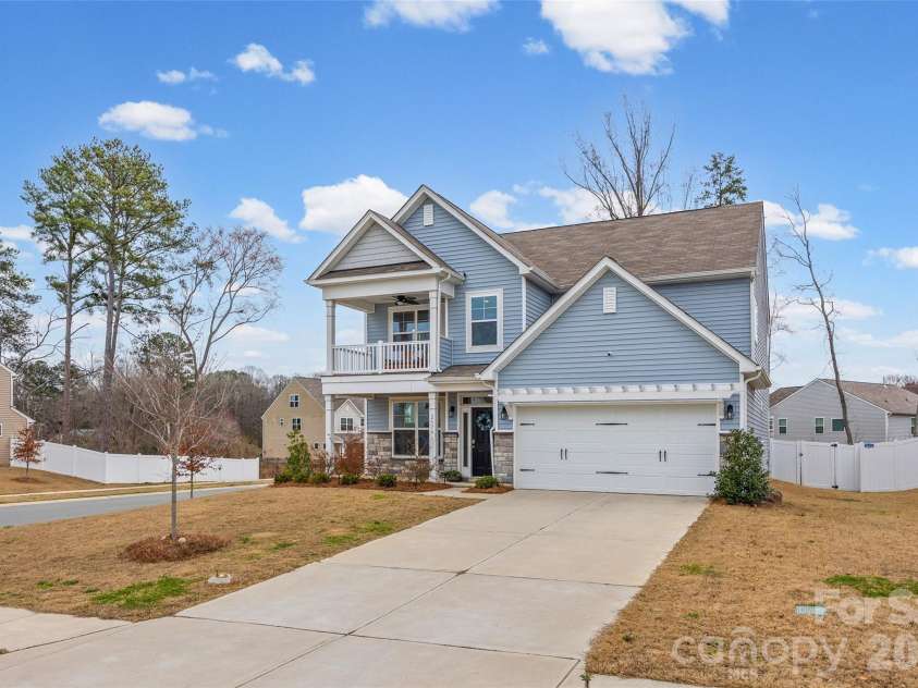 2374 Windley Drive, Gastonia, NC 28054.  MLS# CAR4351075, YatesRealty ID 5234. 