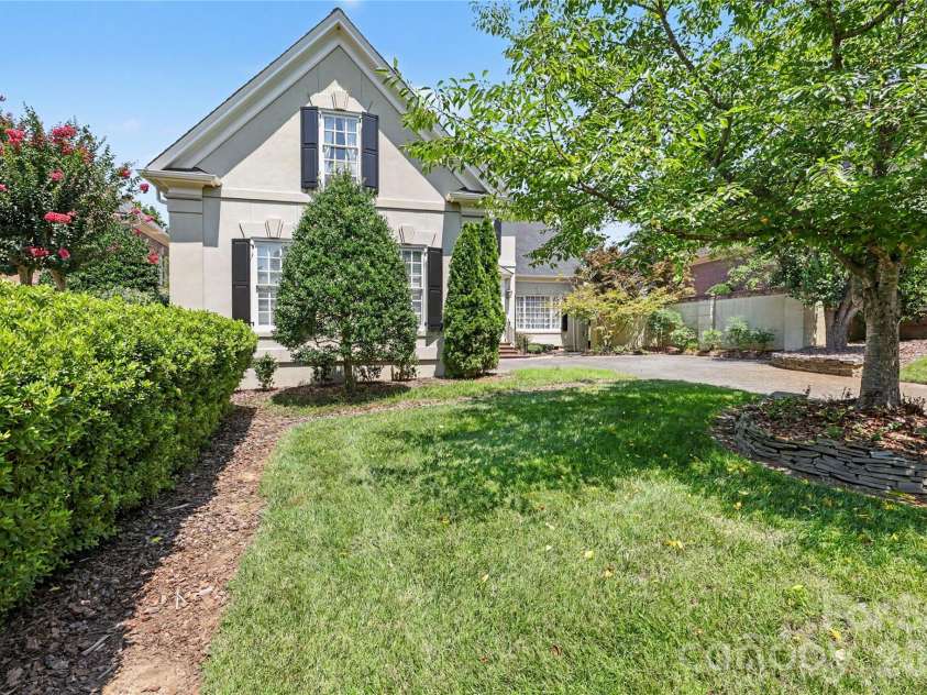 4320 Doverstone Lane, Greensboro, NC 27407.  MLS# CAR4426044, YatesRealty ID 52340. 