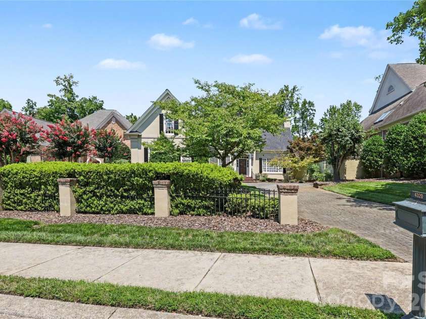 4320 Doverstone Lane, Greensboro, NC 27407.  MLS# CAR4426044, YatesRealty ID 52340. 