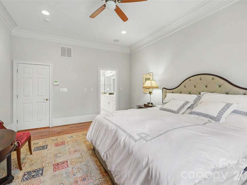 4320 Doverstone Lane, Greensboro, NC 27407.  MLS# CAR4426044, YatesRealty ID 52340. 