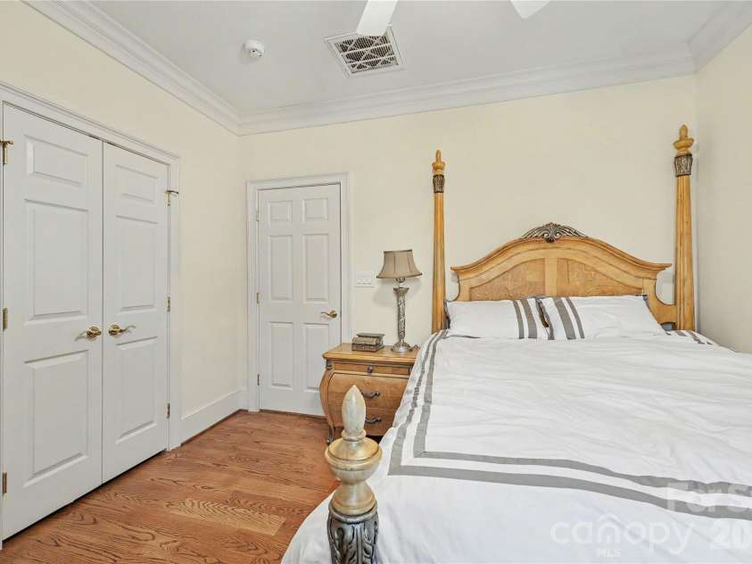 4320 Doverstone Lane, Greensboro, NC 27407.  MLS# CAR4426044, YatesRealty ID 52340. 
