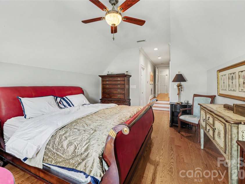 4320 Doverstone Lane, Greensboro, NC 27407.  MLS# CAR4426044, YatesRealty ID 52340. 