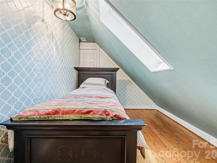 4320 Doverstone Lane, Greensboro, NC 27407.  MLS# CAR4426044, YatesRealty ID 52340. 