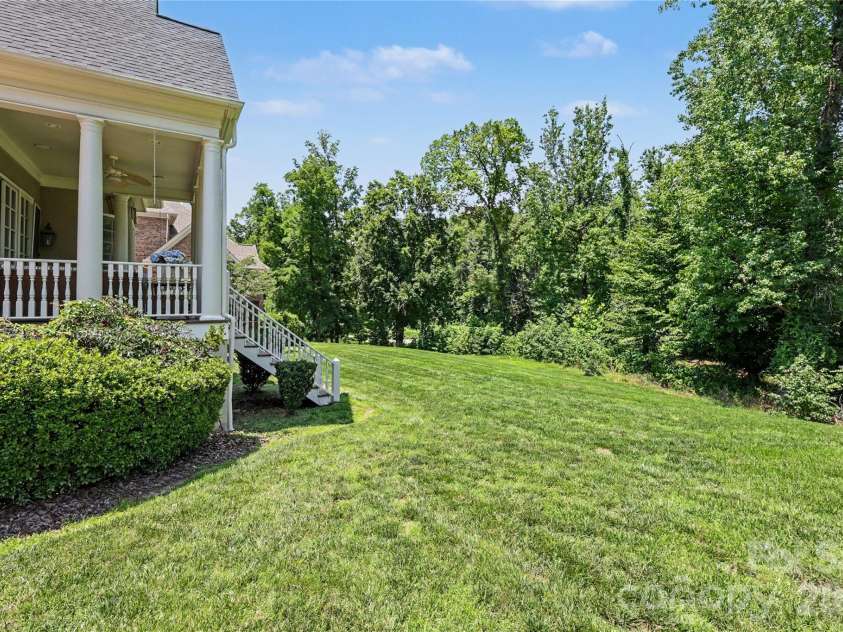 4320 Doverstone Lane, Greensboro, NC 27407.  MLS# CAR4426044, YatesRealty ID 52340. 