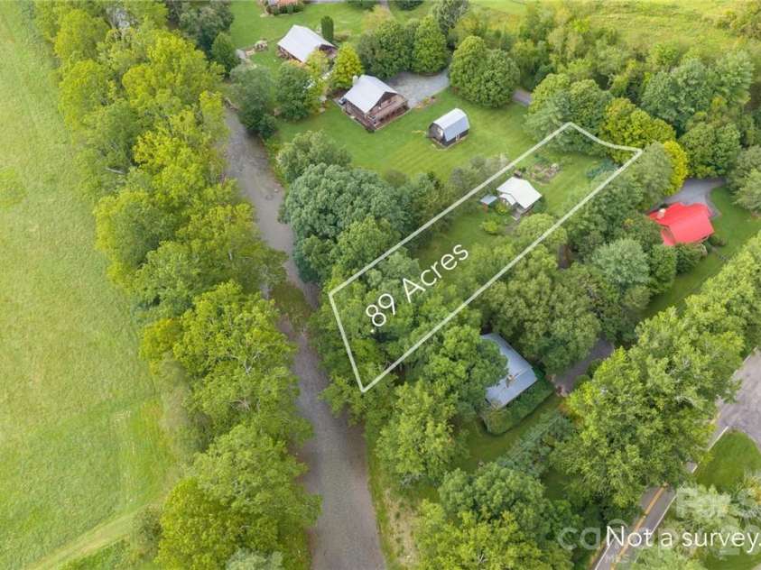 151 Red Tailed Hawk Road, Banner Elk, NC 28604.  MLS# CAR4427240, YatesRealty ID 52343. 