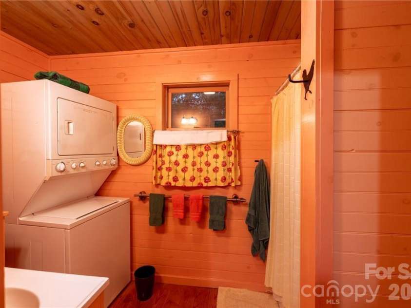 151 Red Tailed Hawk Road, Banner Elk, NC 28604.  MLS# CAR4427240, YatesRealty ID 52343. 