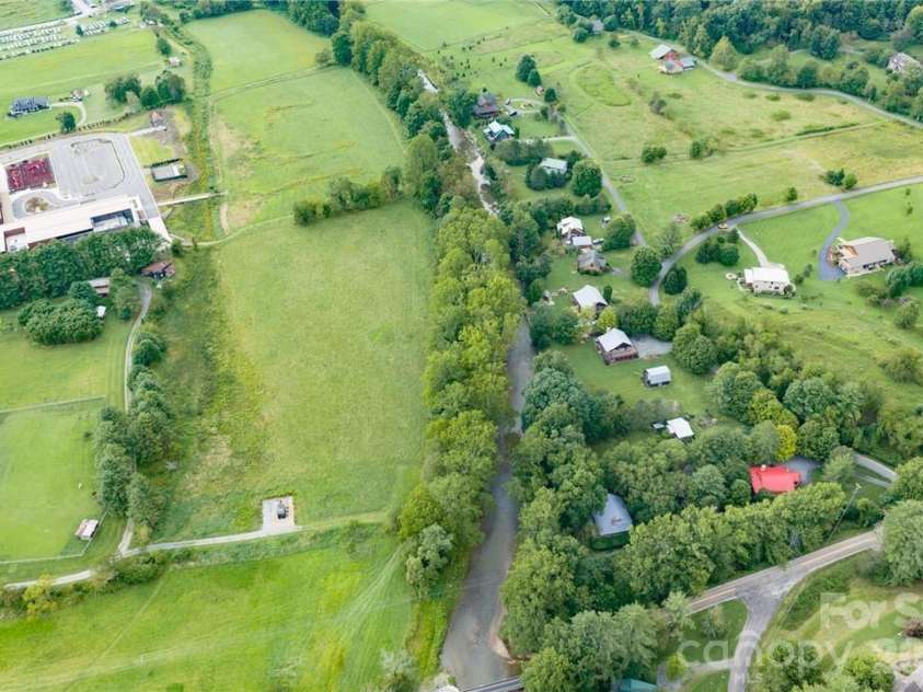 151 Red Tailed Hawk Road, Banner Elk, NC 28604.  MLS# CAR4427240, YatesRealty ID 52343. 