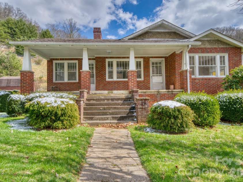 6090 US 23 Highway, Mars Hill, NC 28754.  MLS# CAR4356782, YatesRealty ID 52345. 