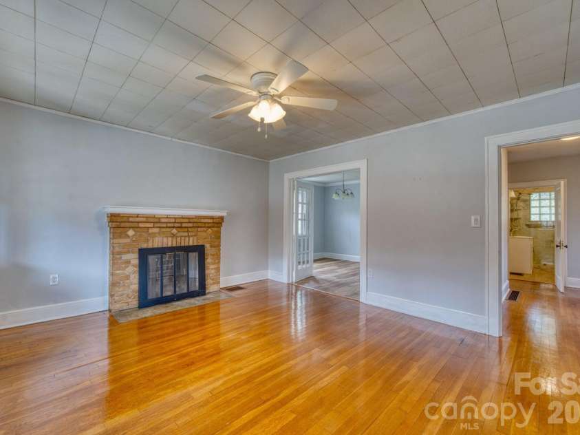 6090 US 23 Highway, Mars Hill, NC 28754.  MLS# CAR4356782, YatesRealty ID 52345. 