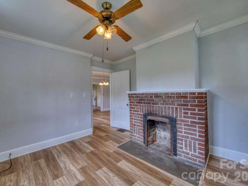 6090 US 23 Highway, Mars Hill, NC 28754.  MLS# CAR4356782, YatesRealty ID 52345. 