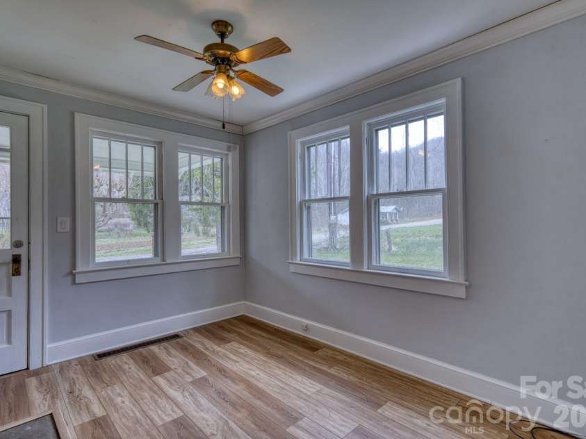 6090 US 23 Highway, Mars Hill, NC 28754.  MLS# CAR4356782, YatesRealty ID 52345. 