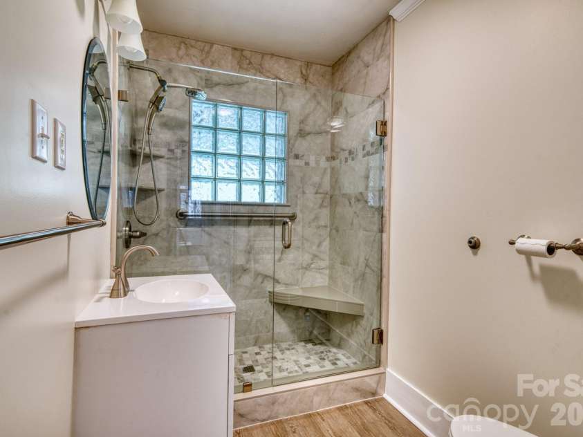 6090 US 23 Highway, Mars Hill, NC 28754.  MLS# CAR4356782, YatesRealty ID 52345. 