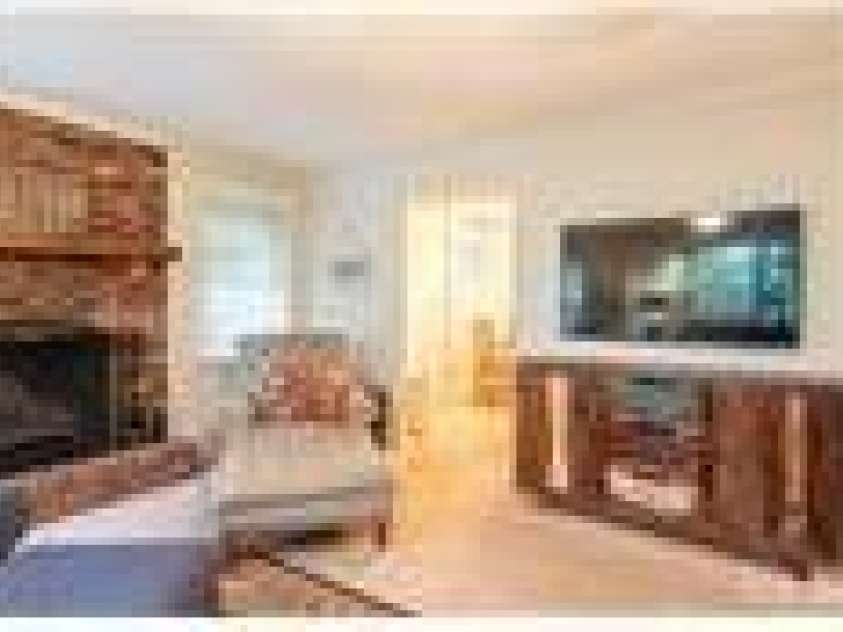202 Village Green Road, Blowing Rock, NC 28605.  MLS# CAR4393048, YatesRealty ID 52348. 