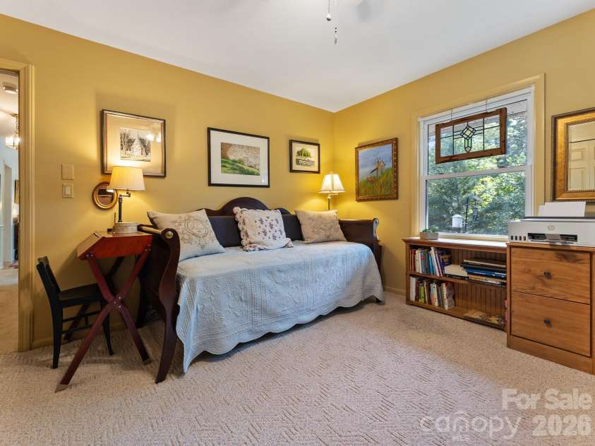 51 Parkview Drive, Brevard, NC 28712.  MLS# CAR4426736, YatesRealty ID 52349. 