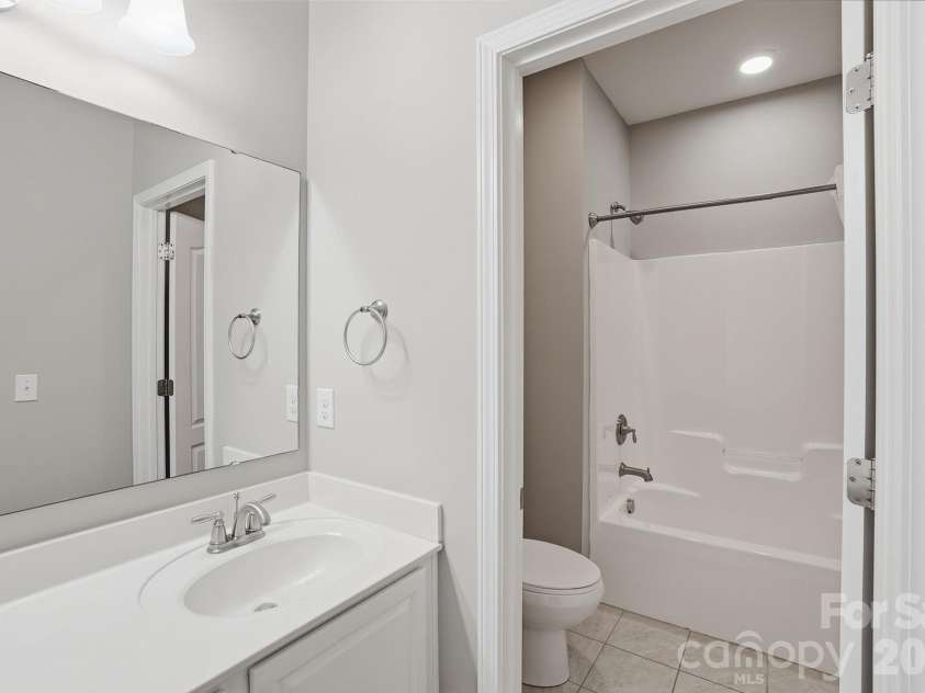 226 Hawks Creek Parkway, Fort Mill, SC 29708.  MLS# CAR4349567, YatesRealty ID 5235. 