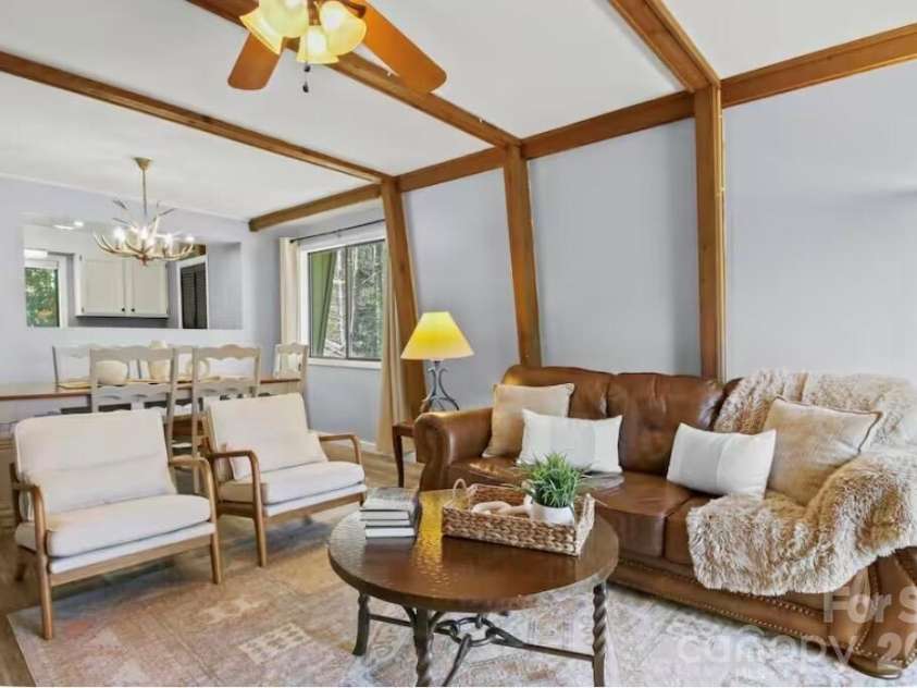 26 Pinetop Circle, Banner Elk, NC 28604.  MLS# CAR4427311, YatesRealty ID 52350. 