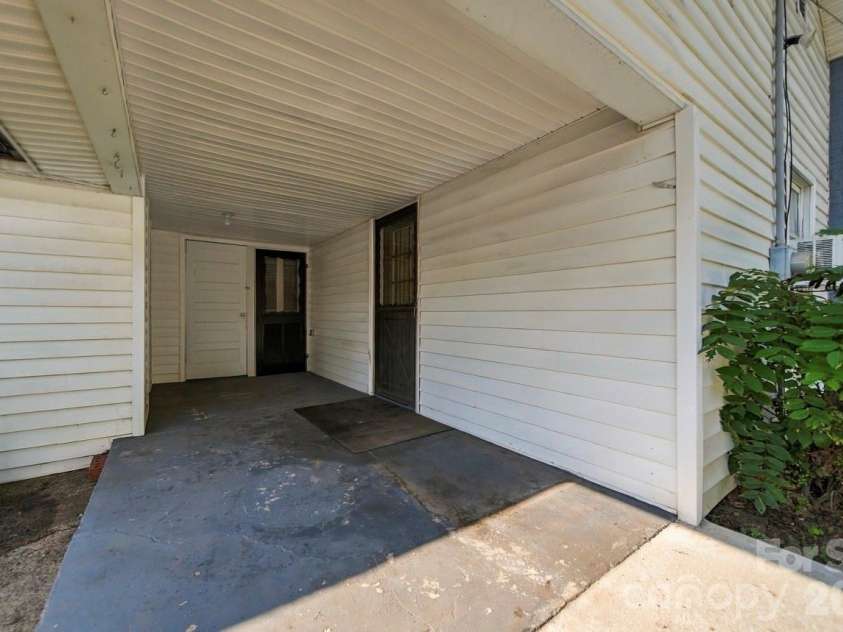 3140 Main Street, Claremont, NC 28610.  MLS# CAR4424661, YatesRealty ID 52351. 