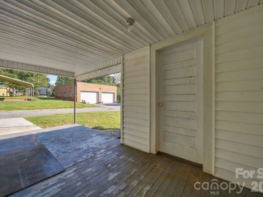 3140 Main Street, Claremont, NC 28610.  MLS# CAR4424661, YatesRealty ID 52351. 
