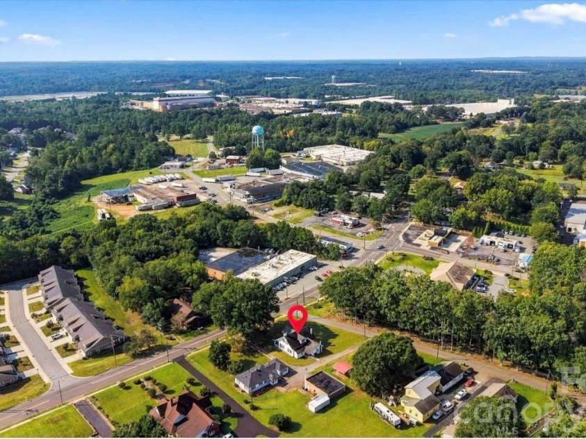 3140 Main Street, Claremont, NC 28610.  MLS# CAR4424661, YatesRealty ID 52351. 