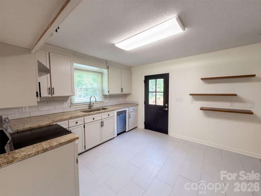 670 Mount Pleasant Road, Mount Pleasant, NC 28124.  MLS# CAR4427342, YatesRealty ID 52354. 