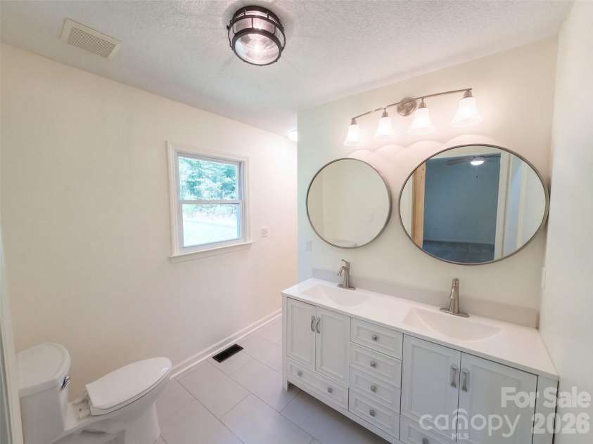 670 Mount Pleasant Road, Mount Pleasant, NC 28124.  MLS# CAR4427342, YatesRealty ID 52354. 