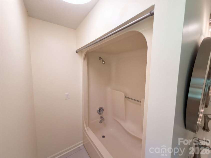 670 Mount Pleasant Road, Mount Pleasant, NC 28124.  MLS# CAR4427342, YatesRealty ID 52354. 
