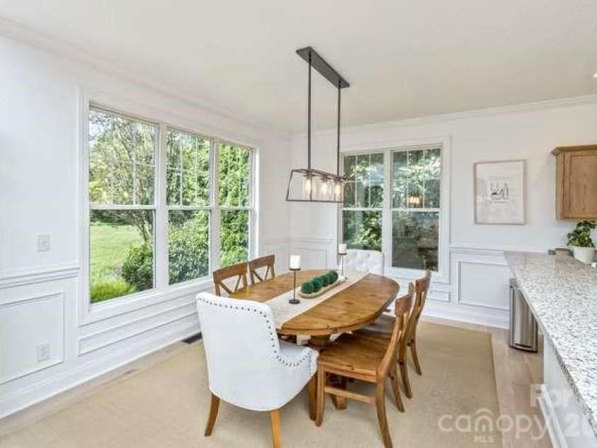 634 Vista Falls Road, Mills River, NC 28759.  MLS# CAR4419847, YatesRealty ID 52355. 