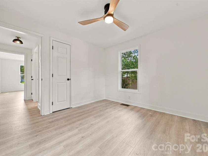 436 Green Street, Morganton, NC 28655.  MLS# CAR4426921, YatesRealty ID 52356. 