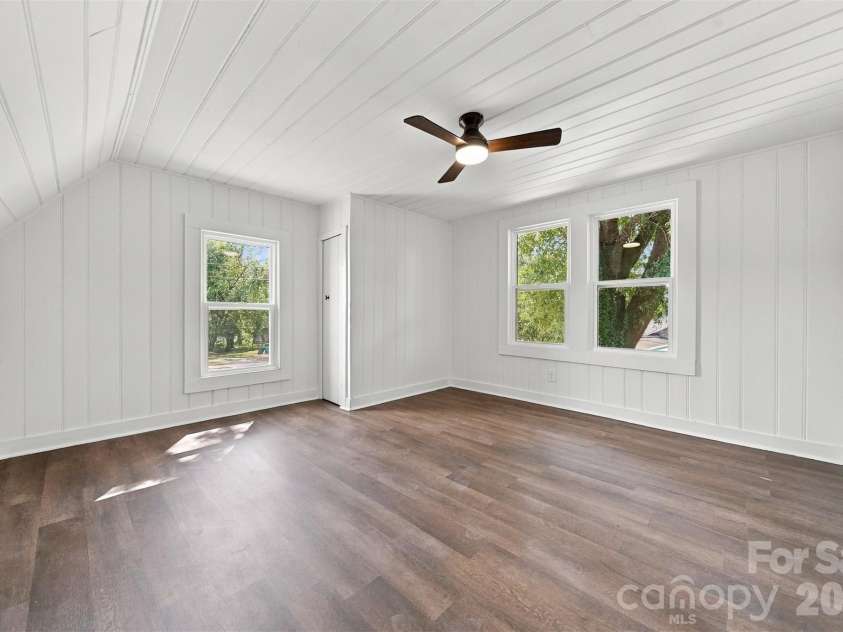 436 Green Street, Morganton, NC 28655.  MLS# CAR4426921, YatesRealty ID 52356. 
