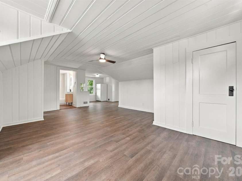 436 Green Street, Morganton, NC 28655.  MLS# CAR4426921, YatesRealty ID 52356. 